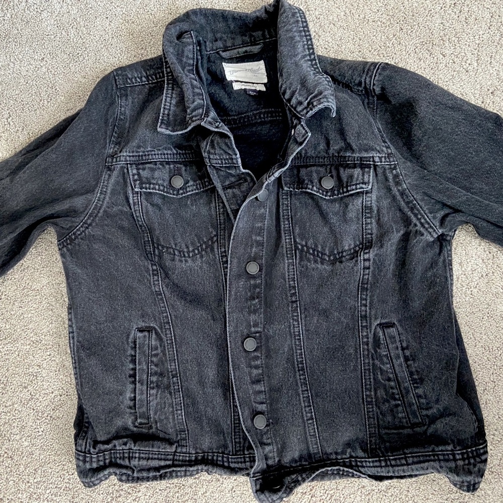 Vintage Black Denim Jacket🖤